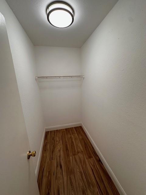 Building Photo - 6006 Parkwood Dr