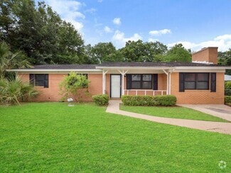 Building Photo - 307 Herty St