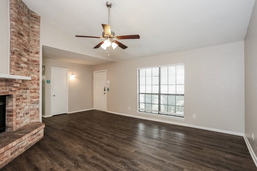 Building Photo - 456 Matterhorn St