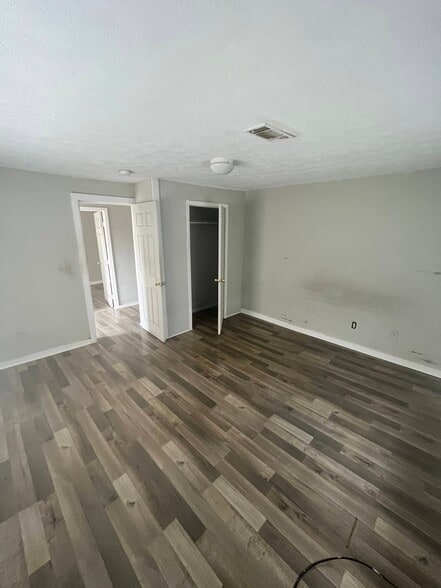 Building Photo - 3120 Lower Wetumpka Rd