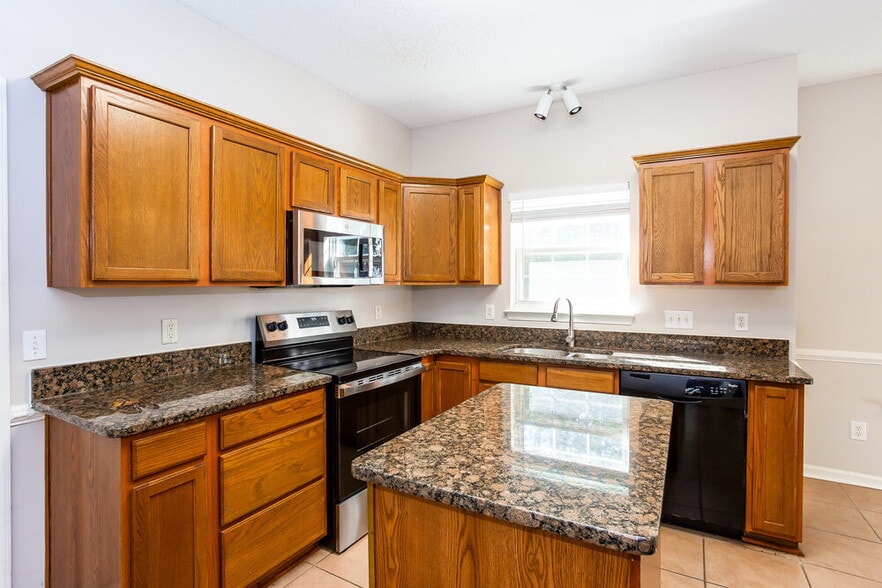 Building Photo - 7530 Wilkins Terrace Dr
