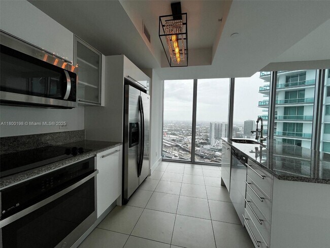 Building Photo - 888 Biscayne Blvd