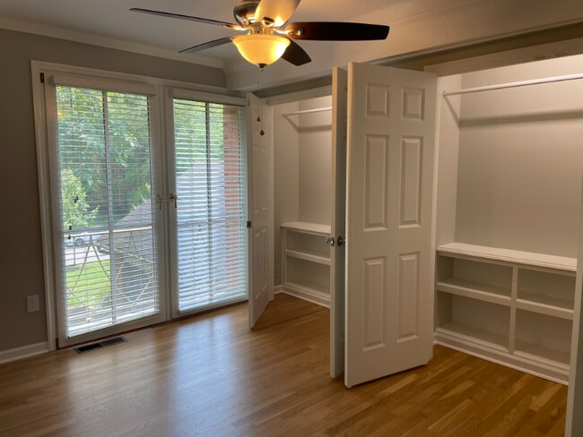 Building Photo - 2100 Cheltenham Rd