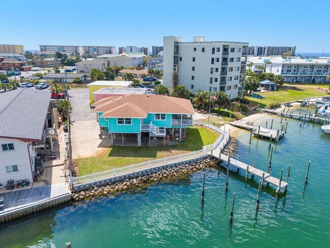 Building Photo - 334 Bluefish Dr