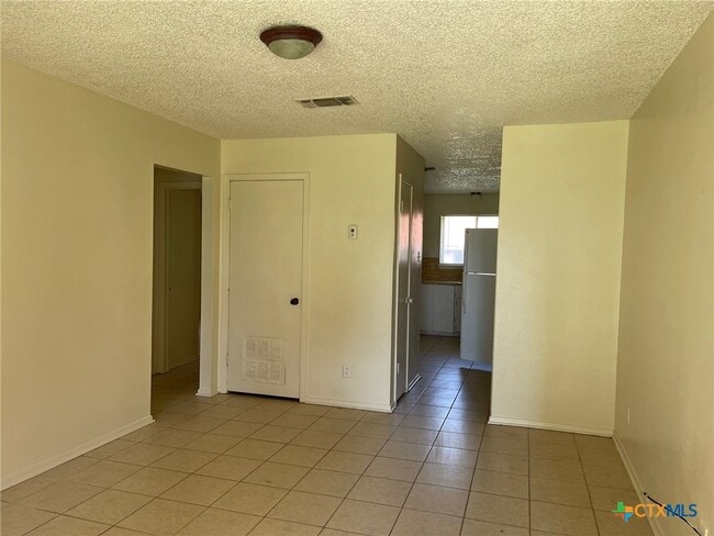 Building Photo - 1207 Charisse St