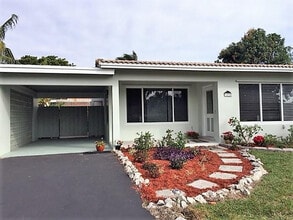 Building Photo - 1575 NE 47th St