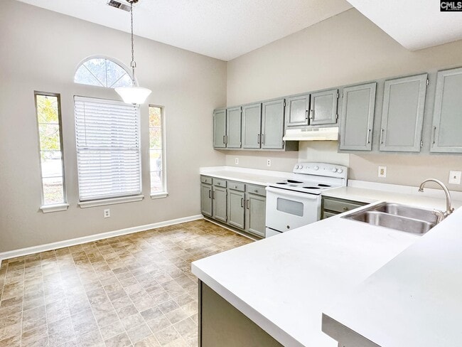 Building Photo - 44 St Albans Rd