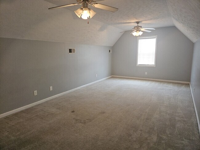 Building Photo - 230 Van Buren Dr