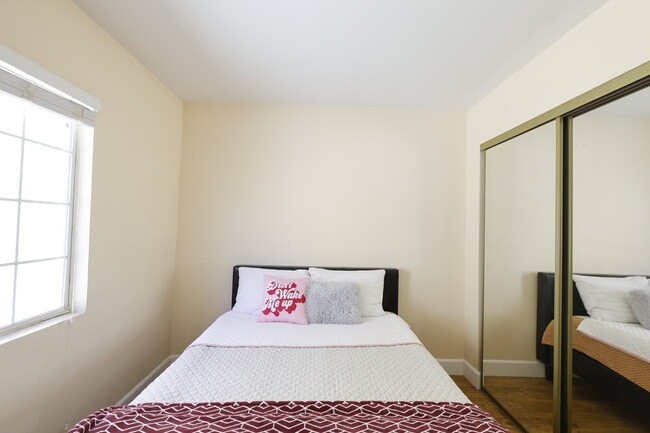 Building Photo - 18621 Bryant St