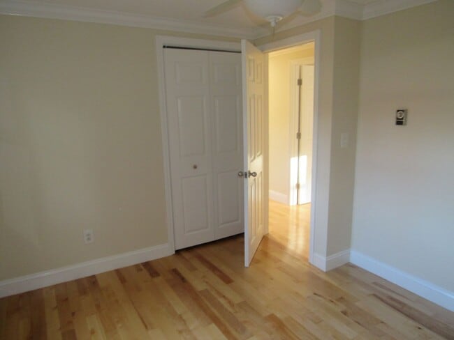 Building Photo - Salem single-family home for rent