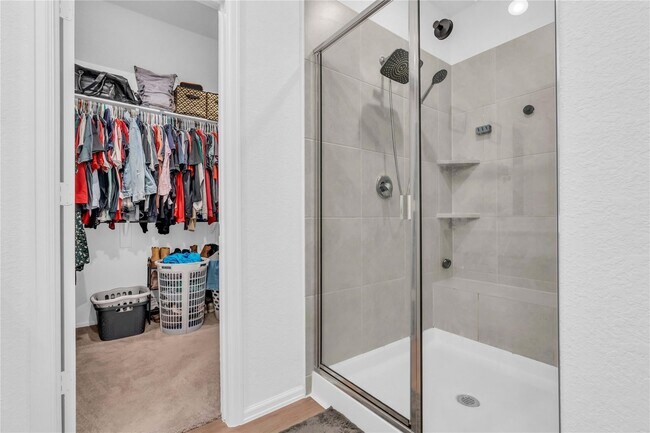 Building Photo - 6308 Astoria Pk Ln