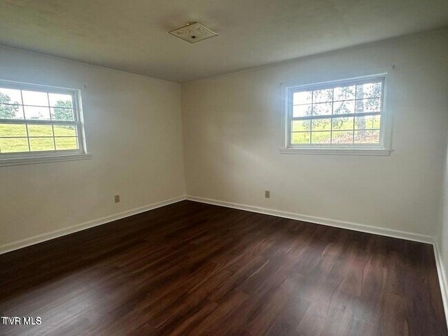 Building Photo - 3610 Warrensburg Rd