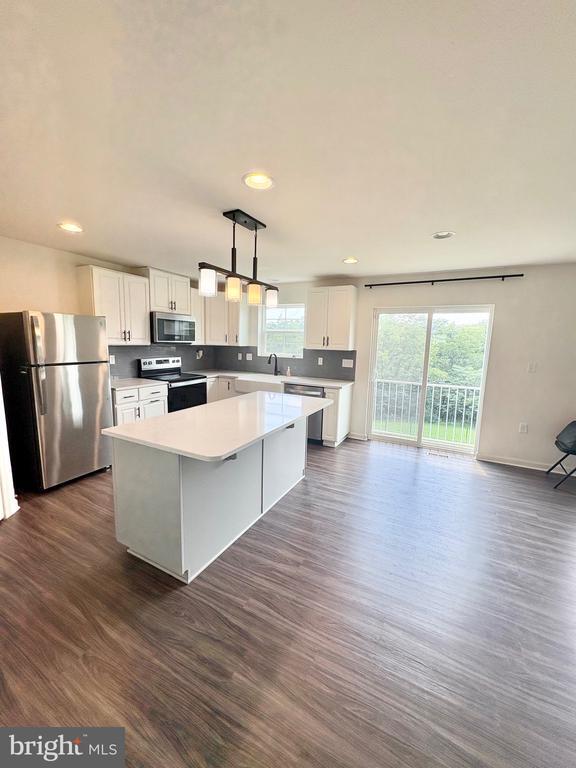 Building Photo - 284 Wigeon Ct
