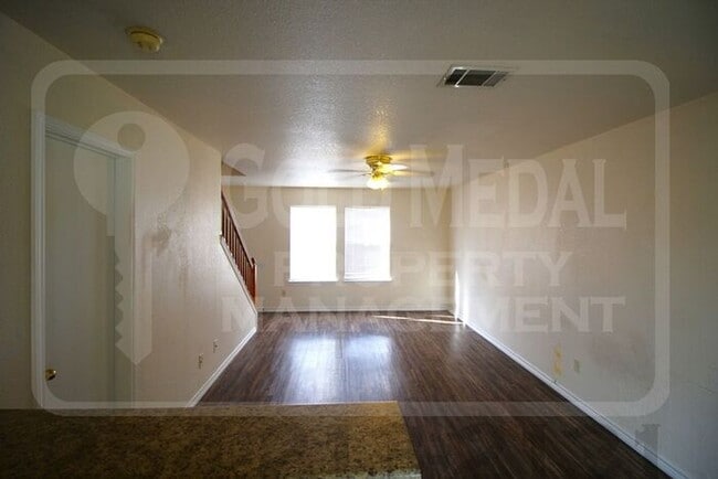 Building Photo - 5805 Redstone Dr