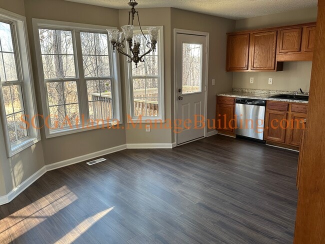 Building Photo - 100 Corn Crib Ct