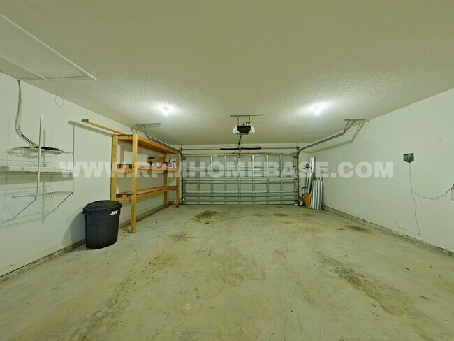Building Photo - 5103 Terra Lake Cir