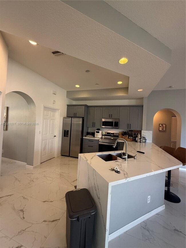 Building Photo - 5711 NW Zenith Dr
