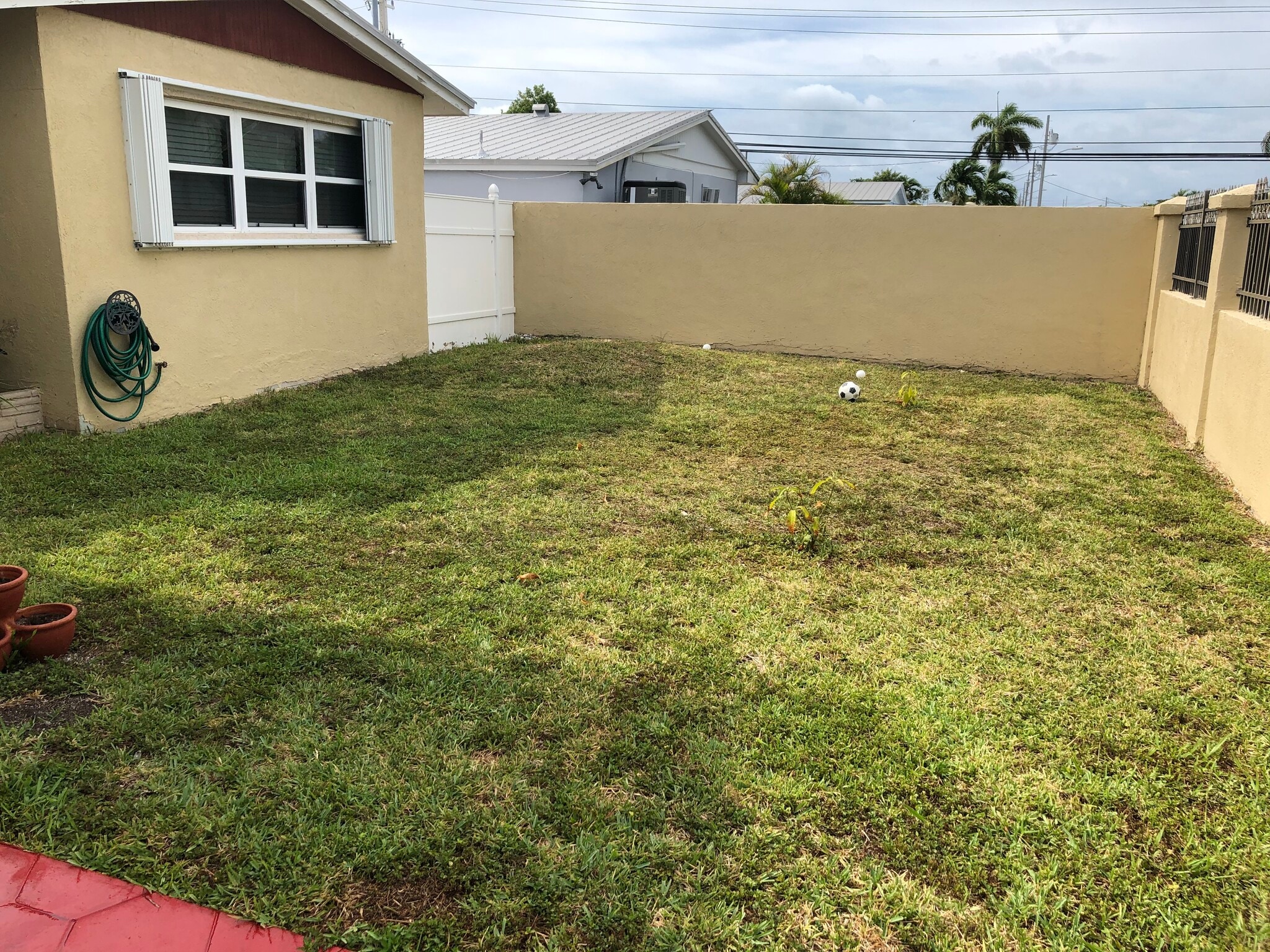 Building Photo - 909 17th Ter