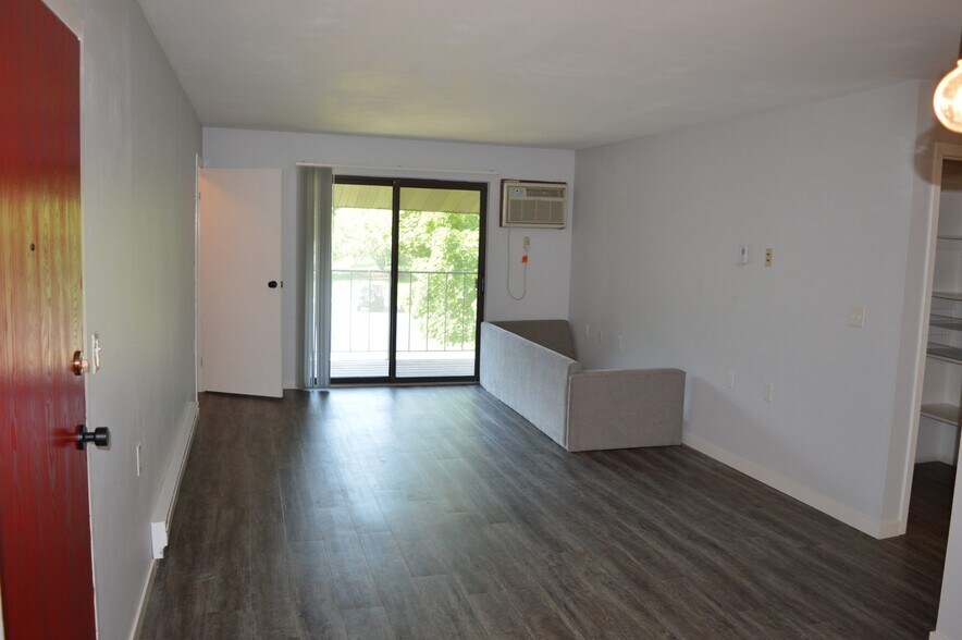 Building Photo - 5333 Brody Dr