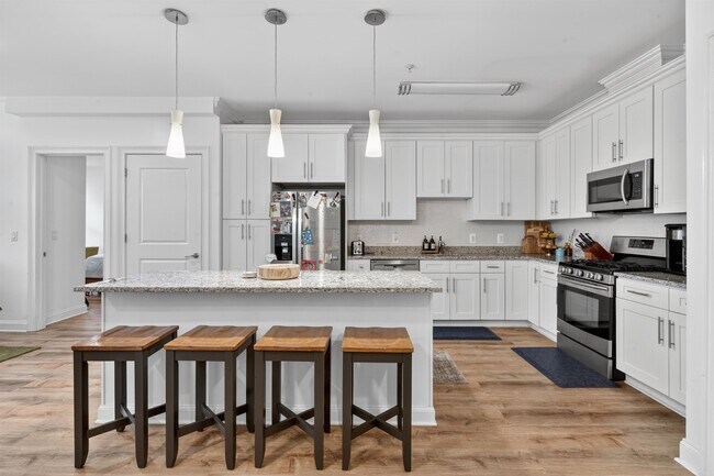 Building Photo - 140-136 36th St