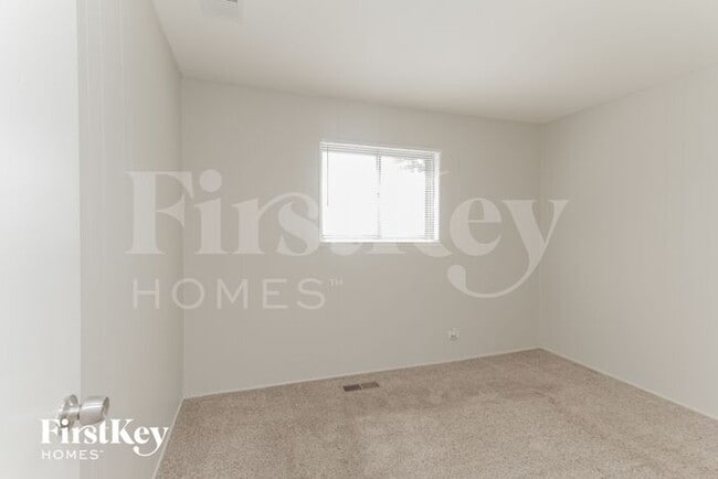 Building Photo - 17031 S 88th Ave