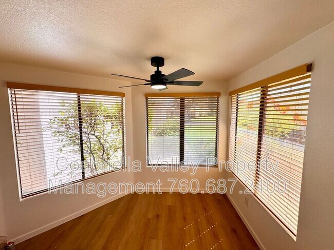 Building Photo - 41595 Navarre Ct