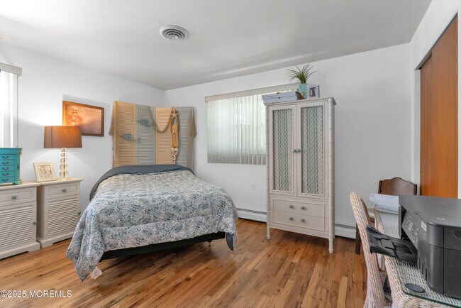 Building Photo - 24 Mt Matterhorn Ln