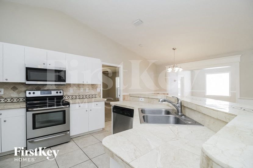 Building Photo - 2606 Palmer Ave SE