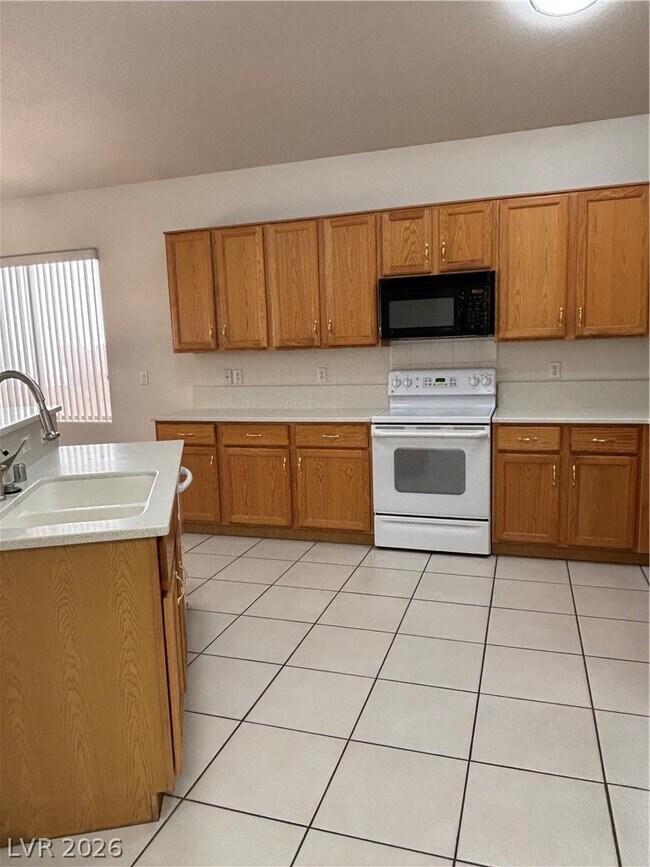 Building Photo - 1601 Tranquil Meadows Ln