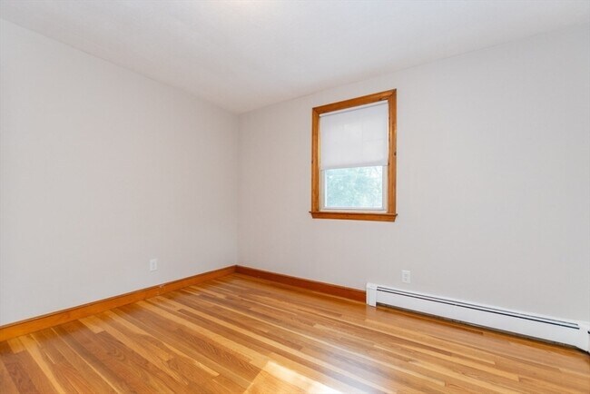 Building Photo - 205 Hardy Pond Rd