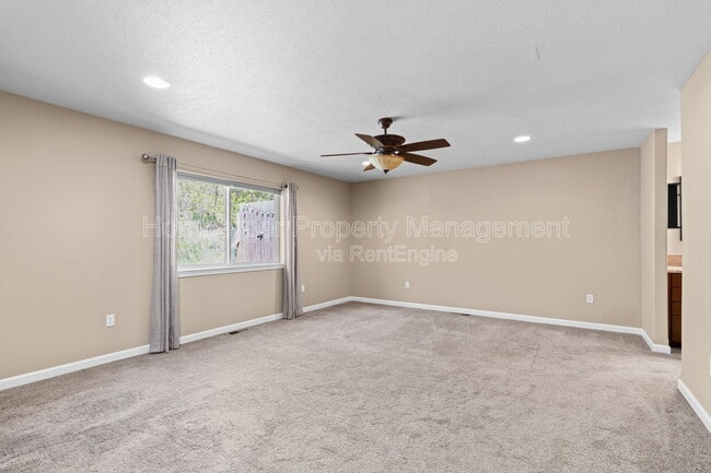 Building Photo - 6929 N Country Homes Blvd