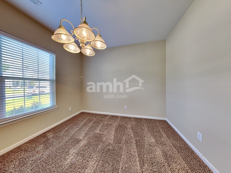 Building Photo - 7740 Desoto Dr