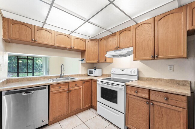 Building Photo - 9050 NW 28th St