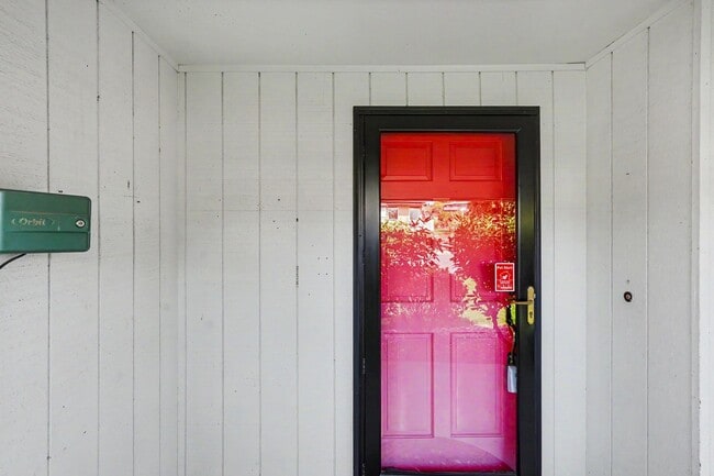 Building Photo - 4 bed, 2 bath single-level home in quiet West Salem neighborhood!