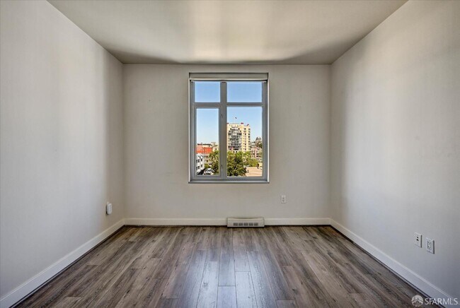 Building Photo - 1310 Fillmore St