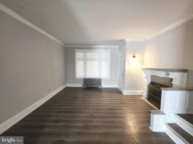 Building Photo - 925 S 59th St