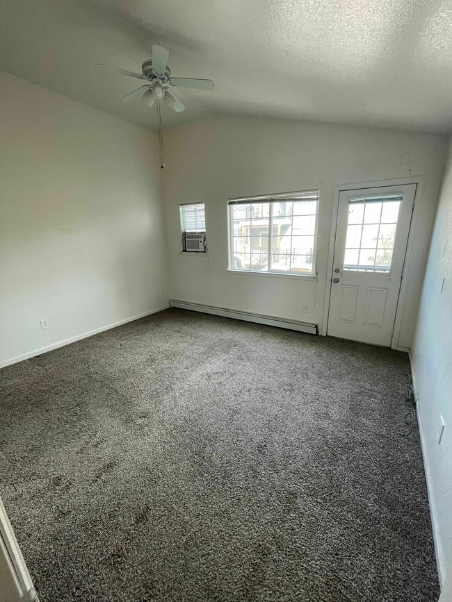 Bedroom 4 - Table Mountain Townhomes