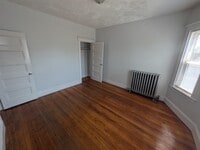 Building Photo - 156 Talbot Ave