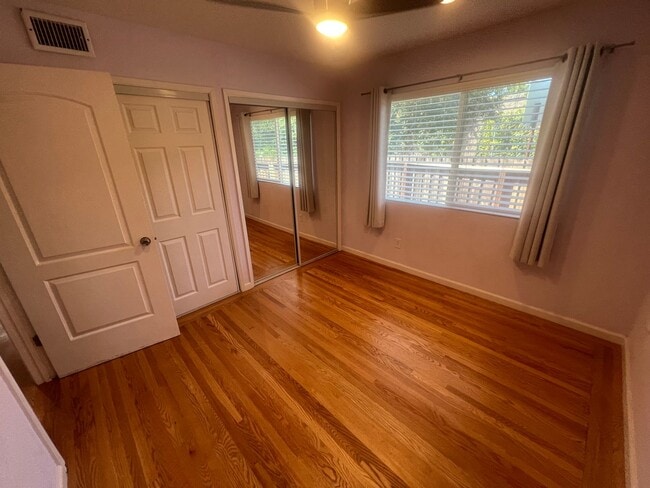Building Photo - 880 San Mateo Ct