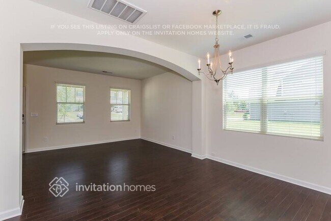 Building Photo - 9915 Wrigley Dr