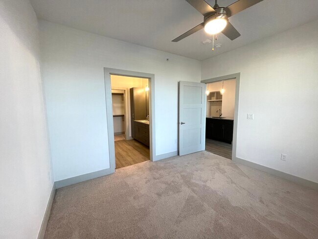 Building Photo - 4320 S Legacy Dr