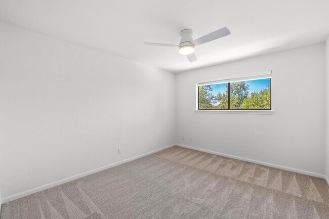 Building Photo - 6603 Whitemarsh Valley Walk