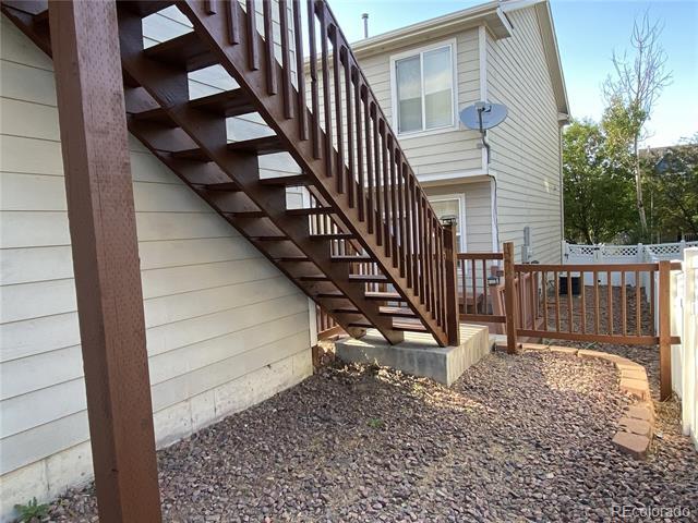 Building Photo - 2119 Falkirk Dr