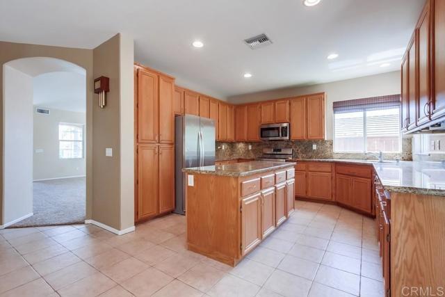 Building Photo - 777 Aldea Dr