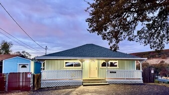 Building Photo - 16060 39th Ave