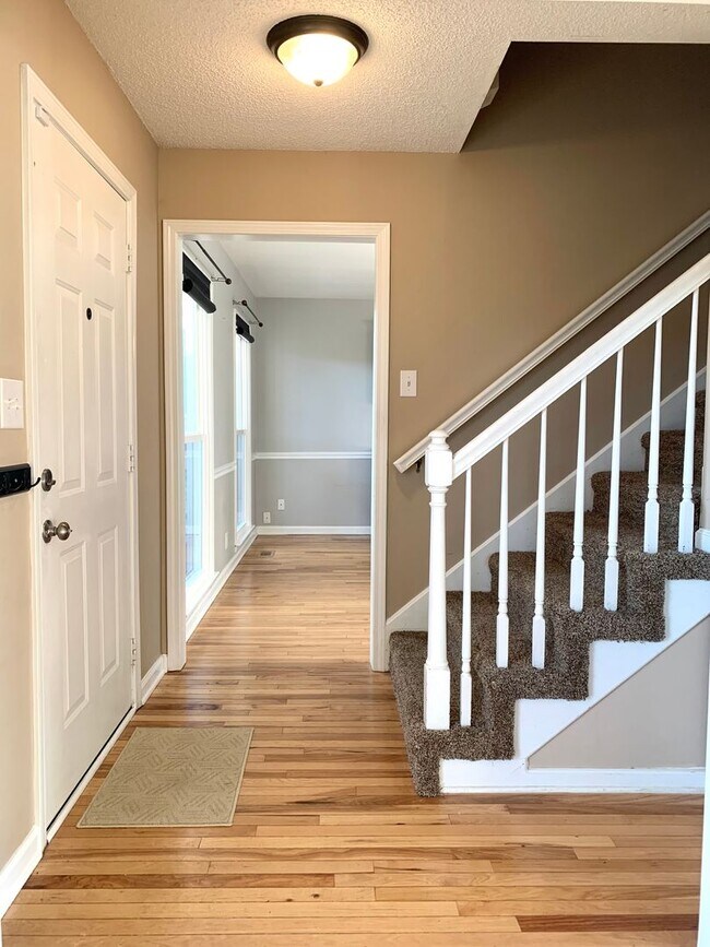 Building Photo - 1233 Cobblestone Ln