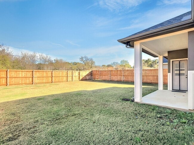 Building Photo - 1036 Ray Dr