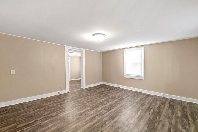 Building Photo - 109 Chapel St