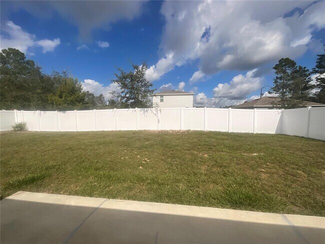 Building Photo - 270 Hyacinth Ct