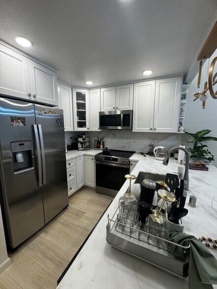 Building Photo - 2911 La Terrace Cir